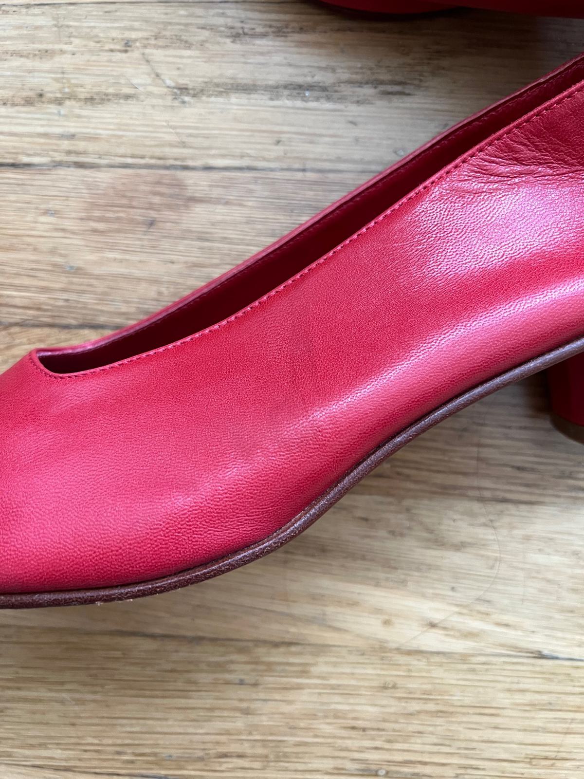 Martiniano Shoes High Glove Heel (38) | Used,… | Noihsaf Bazaar Martiniano Shoes High Glove Heel (38) | Used,… | Noihsaf Bazaar