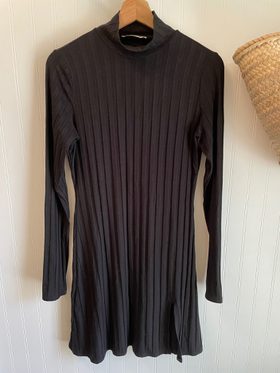 Reformation Libra Knit Dress (Large) | Used, Secondhand, Resell Reformation Libra Knit Dress (Large) | Used, Secondhand, Resell