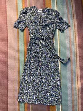 Rouje Mathilde Dress (36) | Used, Secondhand, Resell | Noihsaf Bazaar Rouje Mathilde Dress (36) | Used, Secondhand, Resell | Noihsaf Bazaar