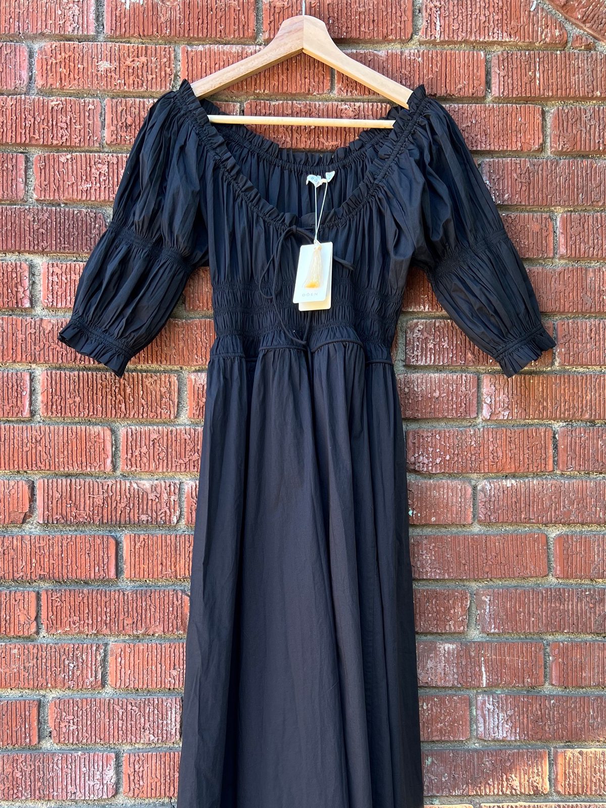 DEN Ischia Dress (XS) | Used, Secondhand, Resell | Noihsaf Bazaar DEN Ischia Dress (XS) | Used, Secondhand, Resell | Noihsaf Bazaar