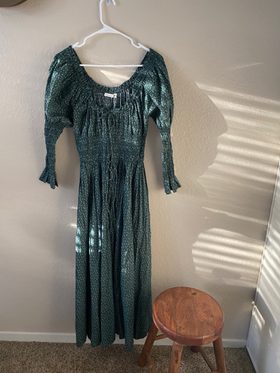 DEN Doen Kaira dress - Evergreen Winter Dits (S) | | Noihsaf Bazaar DEN Doen Kaira dress - Evergreen Winter Dits (S) | | Noihsaf Bazaar