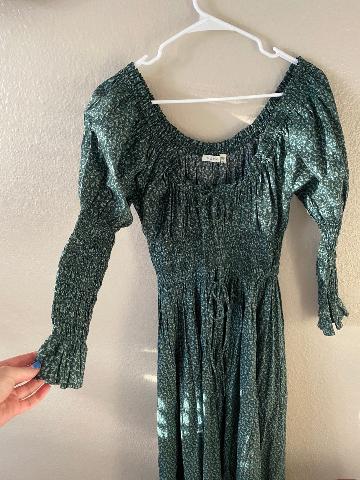 DEN Doen Kaira dress - Evergreen Winter Dits (S) | | Noihsaf Bazaar DEN Doen Kaira dress - Evergreen Winter Dits (S) | | Noihsaf Bazaar