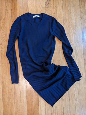 Everlane The Luxe Wool Long Sleeve Sweater Dress (S) | Noihsaf Bazaar Everlane The Luxe Wool Long Sleeve Sweater Dress (S) | Noihsaf Bazaar