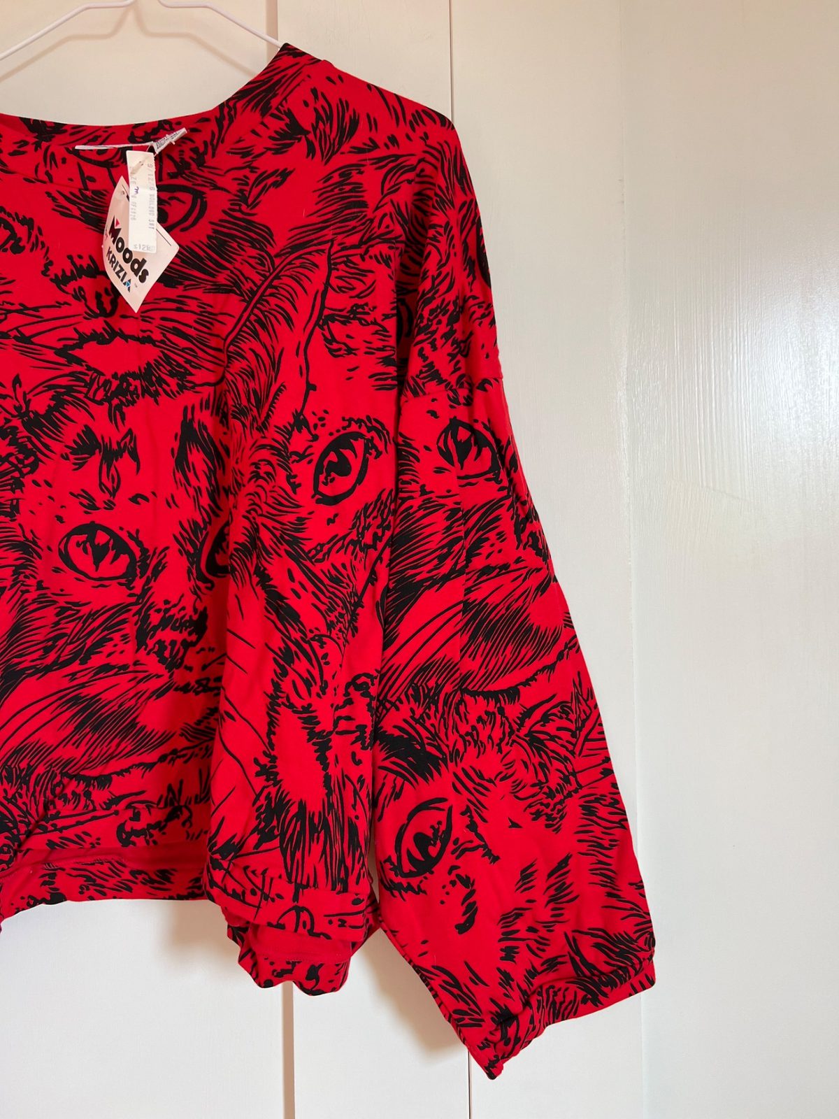 Moods by Krizia 80's Vintage Cotton Cat Top (M) |… | Noihsaf Moods by Krizia 80's Vintage Cotton Cat Top (M) |… | Noihsaf