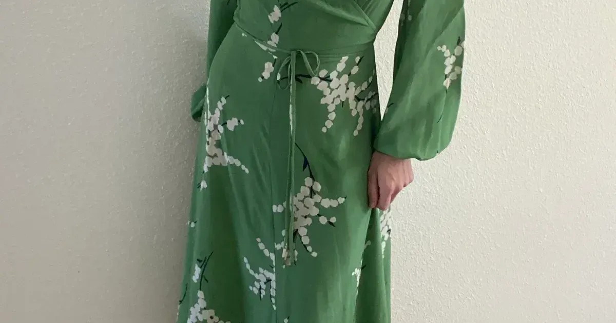Ralisation Par The Violette dress (S) | Used, | Noihsaf Bazaar Ralisation Par The Violette dress (S) | Used, | Noihsaf Bazaar