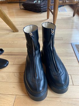 The Row Zipped / zipper boot (37) | Used,… | Noihsaf Bazaar The Row Zipped / zipper boot (37) | Used,… | Noihsaf Bazaar