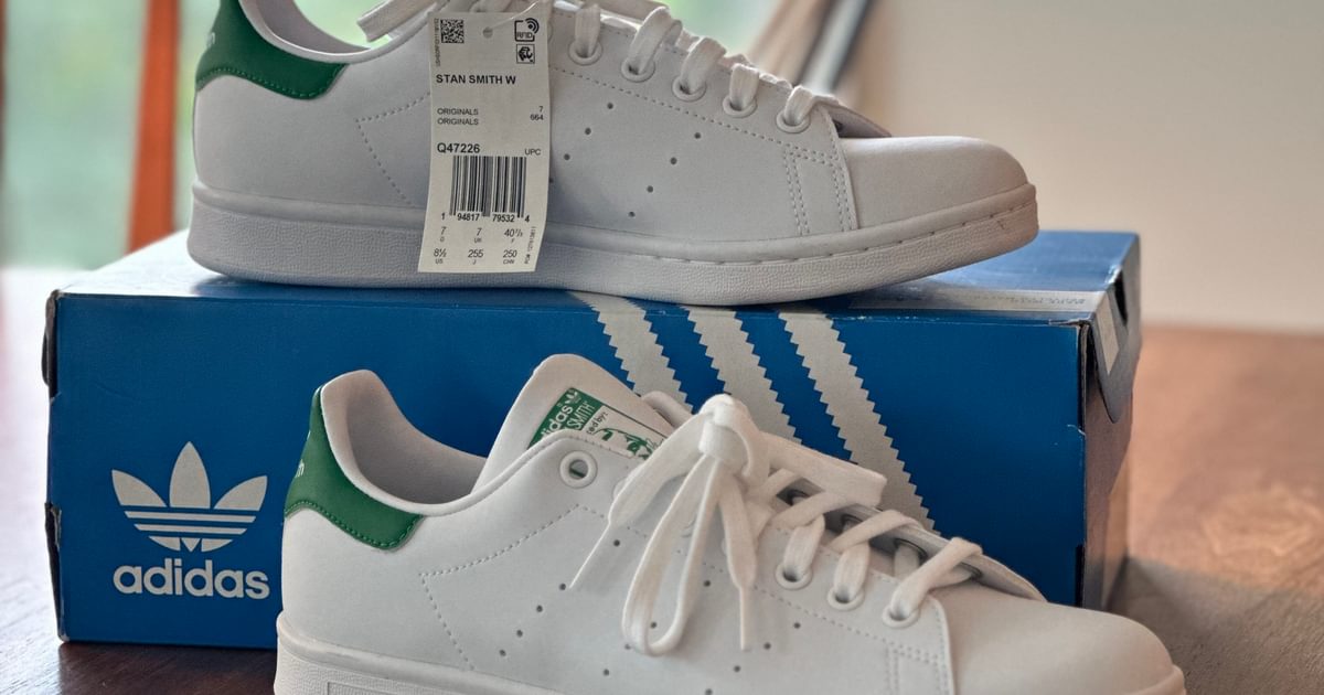 Stan Smith Adidas Sneakers (8.5) | Used, Secondhand, Resell Stan Smith Adidas Sneakers (8.5) | Used, Secondhand, Resell