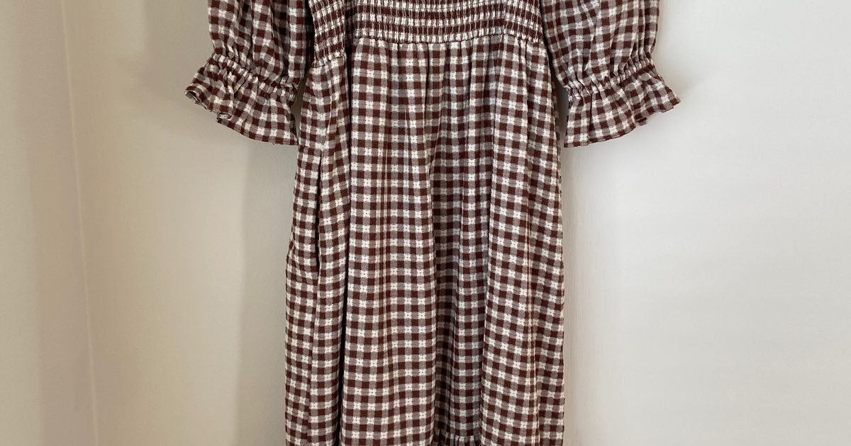 Madewell Lucie Elbow-Sleeve Smocked Midi Gingham (S) | Noihsaf Bazaar Madewell Lucie Elbow-Sleeve Smocked Midi Gingham (S) | Noihsaf Bazaar