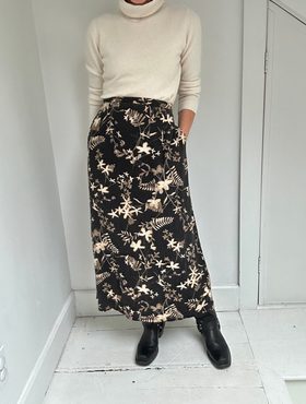 Random Vintage 80s floral linen skirt 14 Used Noihsaf Bazaar