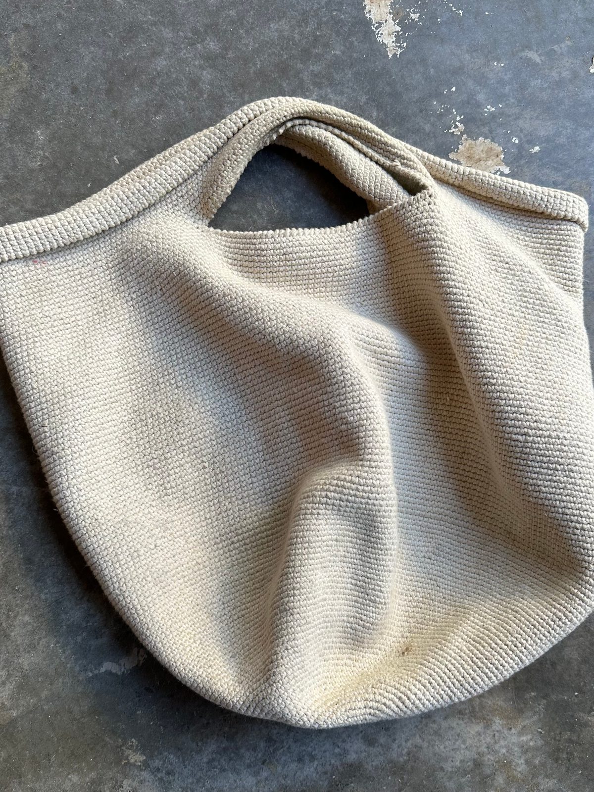 LAUREN MANOOGIAN Soft Baby Bowl Bag in Natural Noihsaf Bazaar