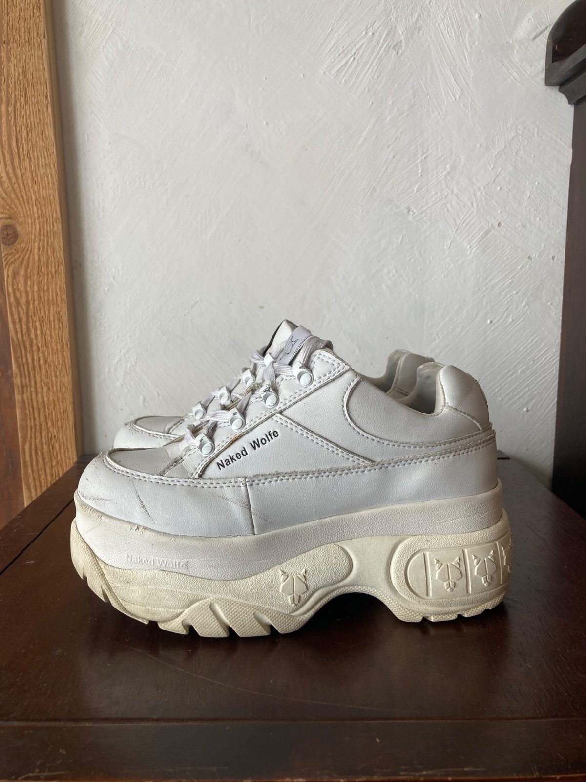 セレブ御用達【Naked Wolfe】Sporty White Leather 厚底シューズ Naked Wolfe Sporty White Leather (37) | Used,… | Noihsaf Bazaar