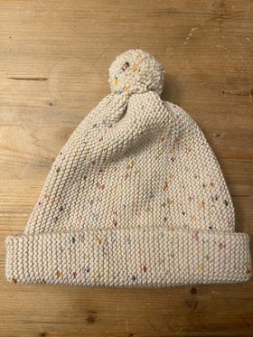 Misha & Puff Adult Garter Hat | Used, Secondhand,… | Noihsaf Bazaar Misha & Puff Adult Garter Hat | Used, Secondhand,… | Noihsaf Bazaar