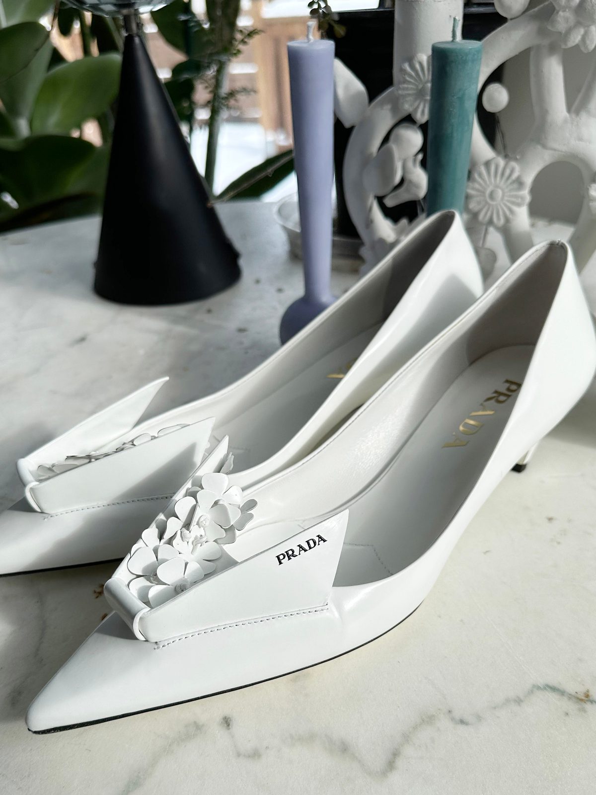 Prada Bunny Flora Kitten Heel Pointed Toe (38.5) |… | Noihsaf Bazaar Prada Bunny Flora Kitten Heel Pointed Toe (38.5) |… | Noihsaf Bazaar
