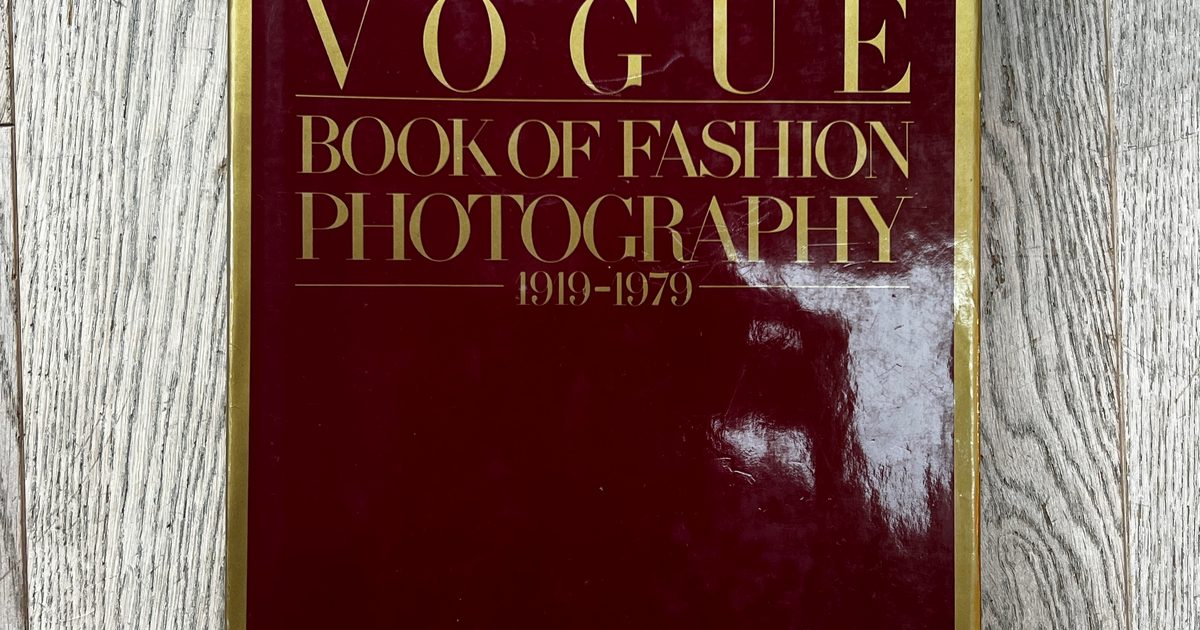 Polly Devlin Vogue Book of Fashion Photography |… | Noihsaf Bazaar Polly Devlin Vogue Book of Fashion Photography |… | Noihsaf Bazaar