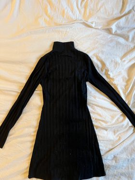 Reformation Libra Knit Dress (S) | Used, Secondhand, | Noihsaf Bazaar Reformation Libra Knit Dress (S) | Used, Secondhand, | Noihsaf Bazaar