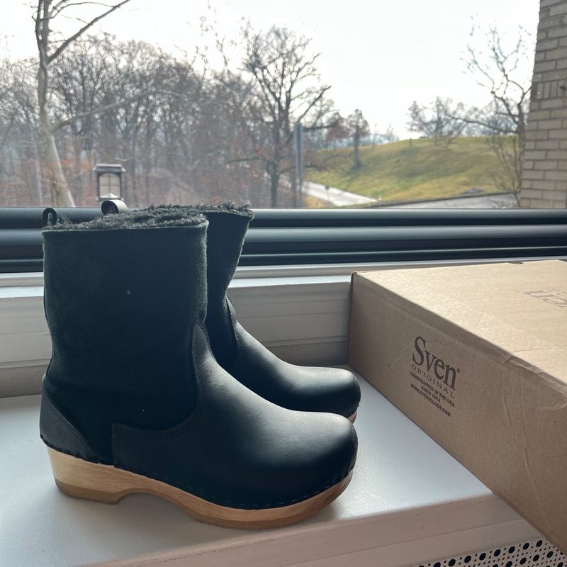 Sven Clogs 7 inch clog shearling bootie 39 Used Noihsaf Bazaar