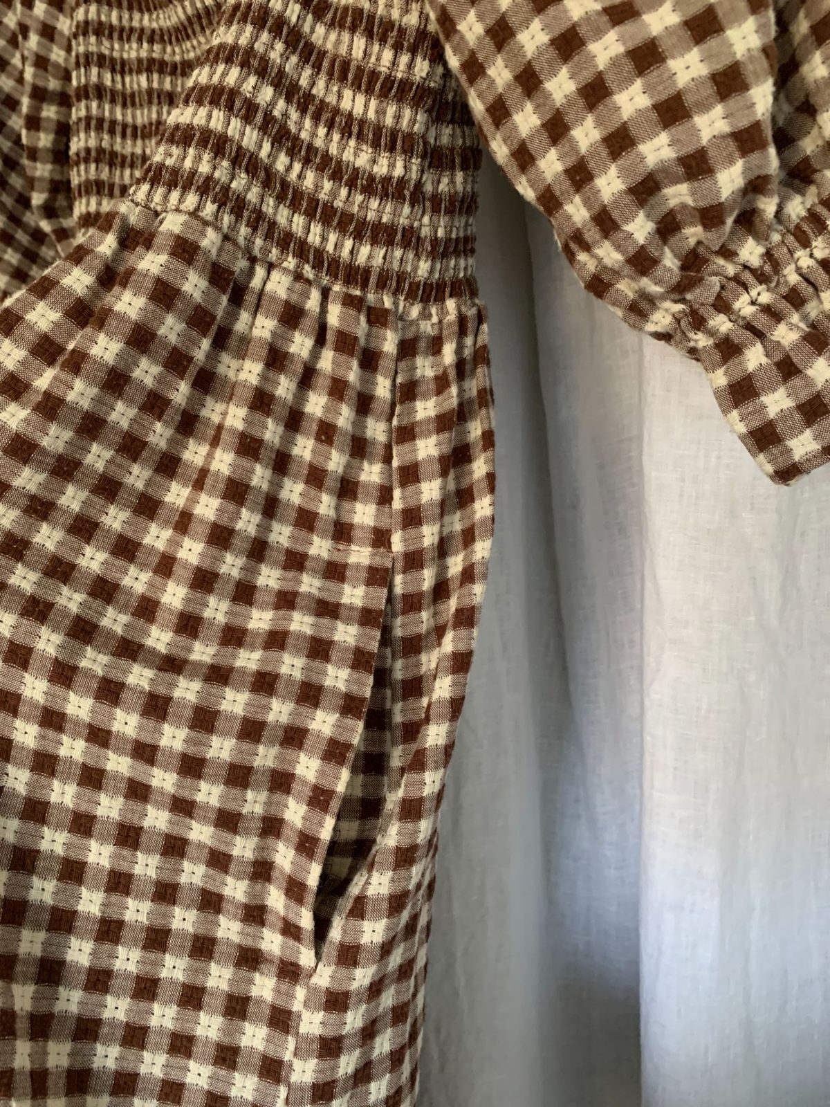 lucie elbow sleeve smocked midi dress in gingham Madewell Lucie Elbow-Sleeve Smocked Midi Gingham (S)