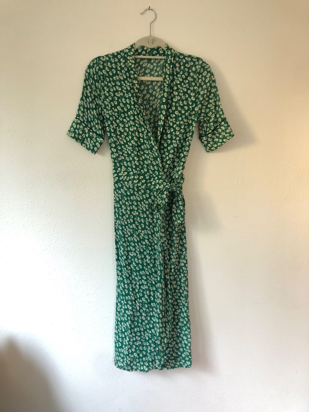 GANNI Dalton crepe wrap dress (34) GANNI Dalton crepe wrap dress (34)