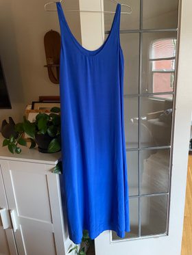 J. Crew Vintage silk maxi dress (Unlisted) | Used, | Noihsaf Bazaar J. Crew Vintage silk maxi dress (Unlisted) | Used, | Noihsaf Bazaar