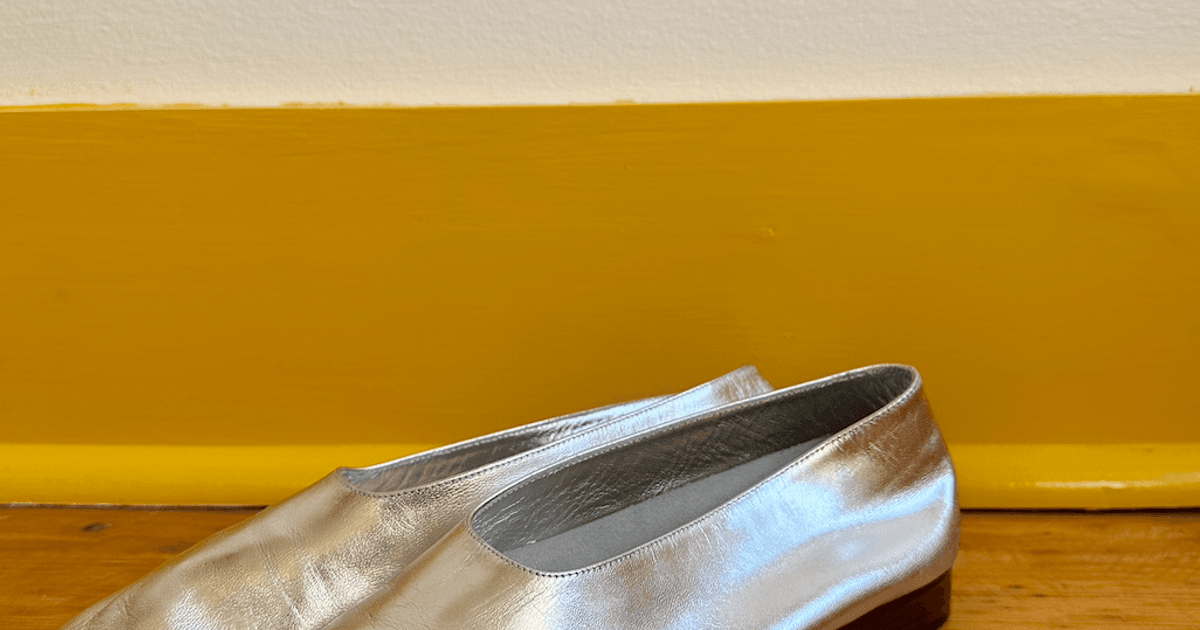 Martiniano Shoes Glove Silver (37) | Used,… | Noihsaf Bazaar Martiniano Shoes Glove Silver (37) | Used,… | Noihsaf Bazaar