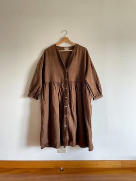 beaton linen dress Beaton Linen - Long Sleeve Gathered Dress