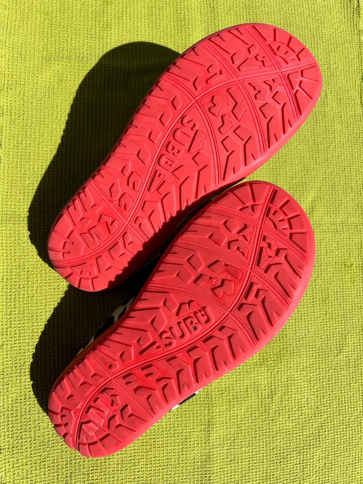 Dusen Dusen for MoMA Subu Slippers (9.5-10.5) |… | Noihsaf Dusen Dusen for MoMA Subu Slippers (9.5-10.5) |… | Noihsaf