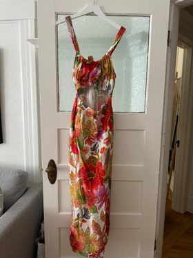 bettina cut out dress Ruby - Bettina Cut Out Dress Floral