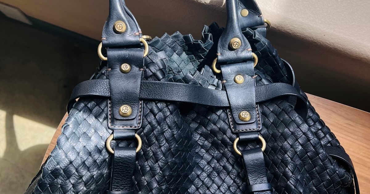 Francesco Biasia Woven Leather Shoulder Bag | Used,… | Noihsaf Bazaar Francesco Biasia Woven Leather Shoulder Bag | Used,… | Noihsaf Bazaar