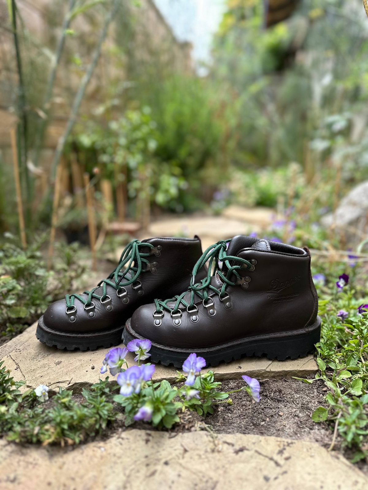 Danner Mountain Light II (6.5) | Used, Secondhand,… | Noihsaf Bazaar Danner Mountain Light II (6.5) | Used, Secondhand,… | Noihsaf Bazaar