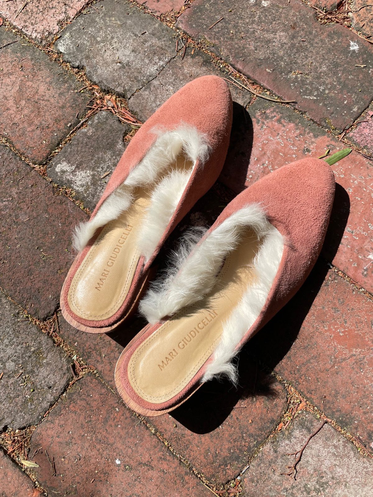 Mari Giudicelli Shearling heeled mules (37) | Used,… | Noihsaf Bazaar Mari Giudicelli Shearling heeled mules (37) | Used,… | Noihsaf Bazaar