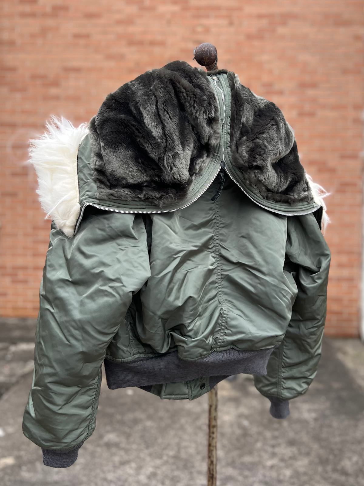DIESEL ブラック N2Bジャケット ファー付き DIESEL N2B ファージャケット