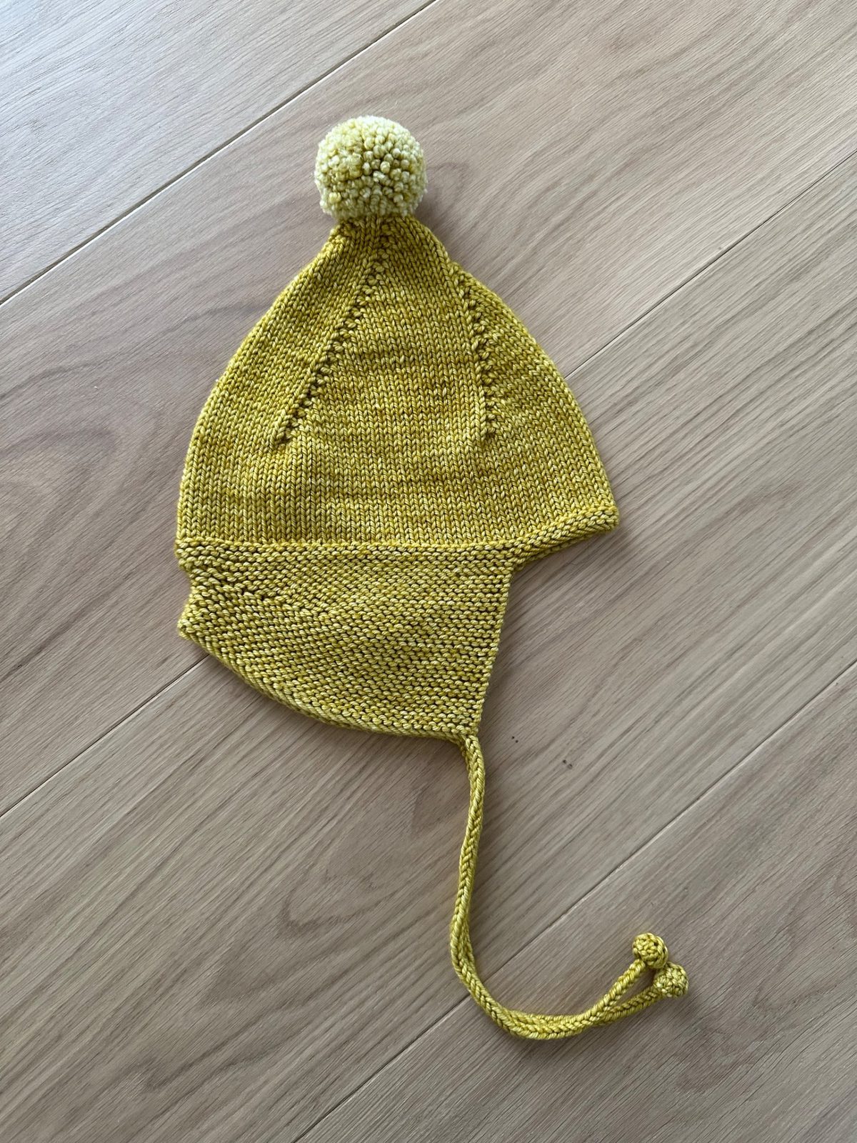 misha&puff■Pointy Peak Hat■Citron Misha & Puff Winter wheat pointy peak 0-6m flexible