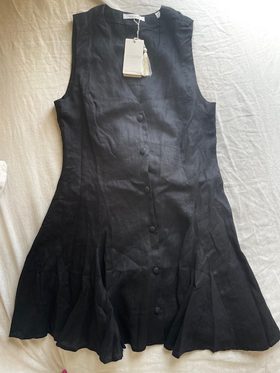 DEN Aubrey Dress (S) | Used, Secondhand, Resell | Noihsaf Bazaar DEN Aubrey Dress (S) | Used, Secondhand, Resell | Noihsaf Bazaar