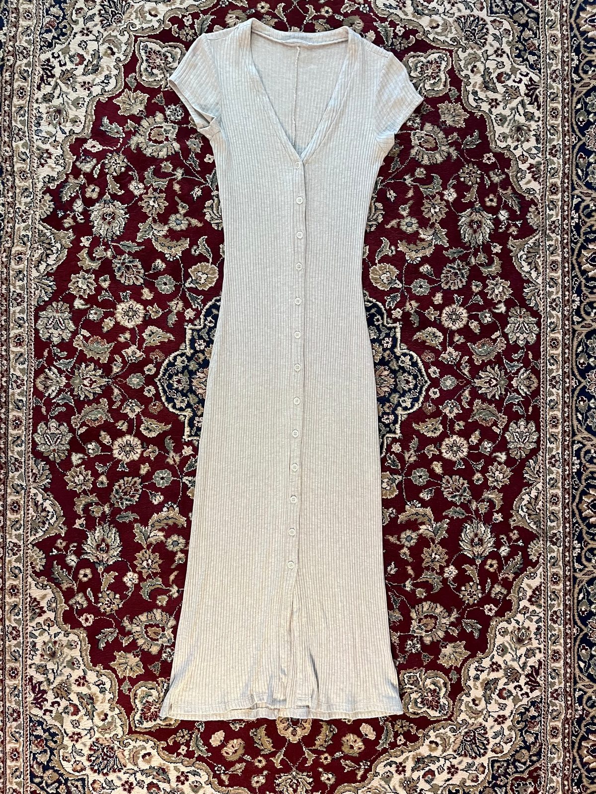 Reformation Cypress Dress (M) | Used, Secondhand, | Noihsaf Bazaar Reformation Cypress Dress (M) | Used, Secondhand, | Noihsaf Bazaar