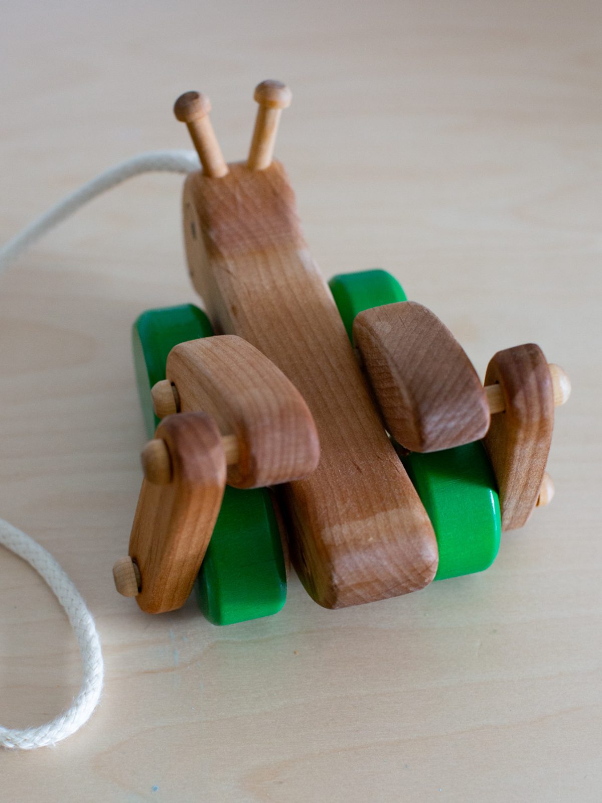 Papa Don's Toys Wooden Grasshopper Pull Toy Used,… Noihsaf Bazaar