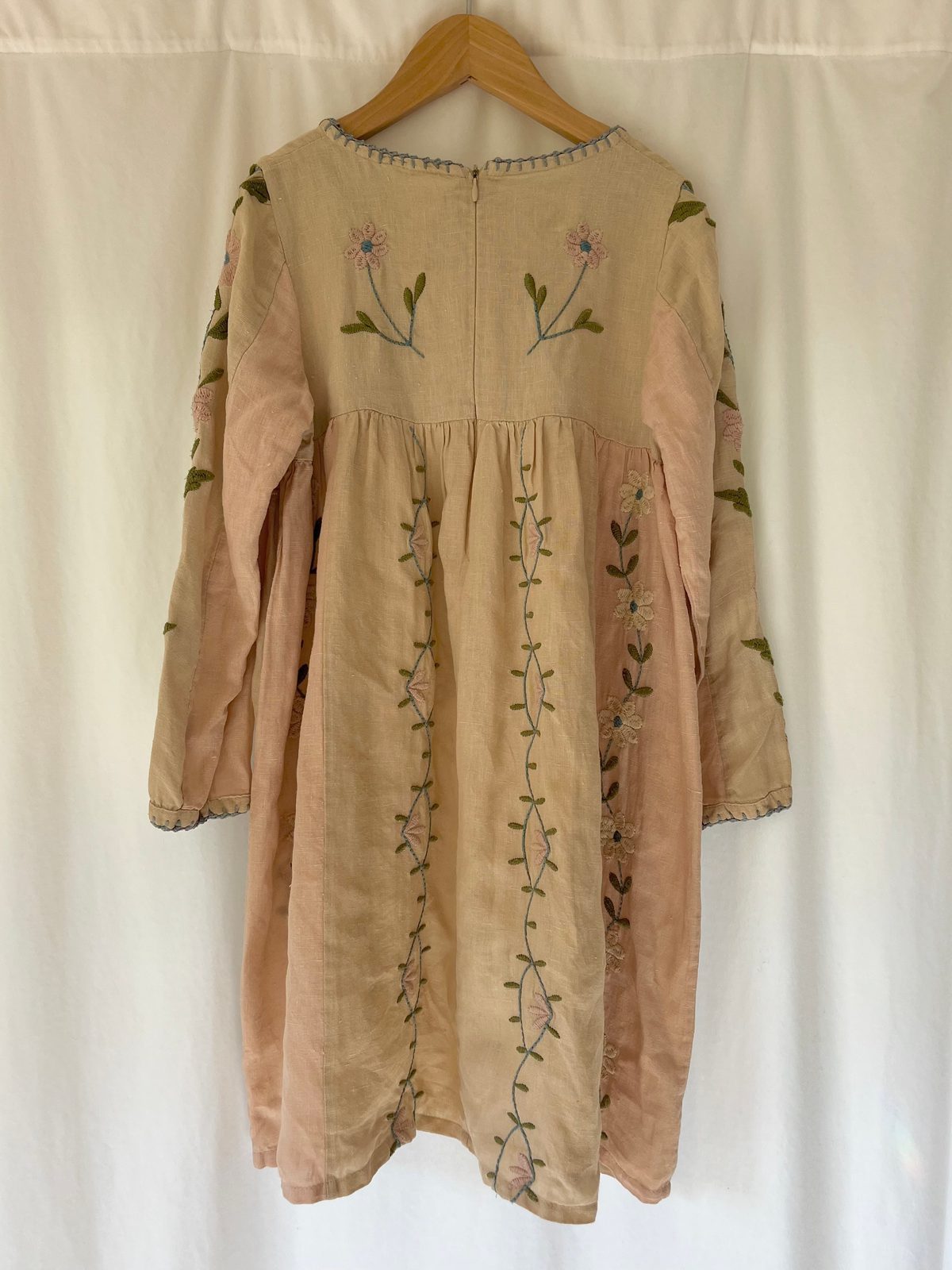 Apolina Pascale Dress (7) | Used, Secondhand, Resell | Noihsaf Bazaar Apolina Pascale Dress (7) | Used, Secondhand, Resell | Noihsaf Bazaar