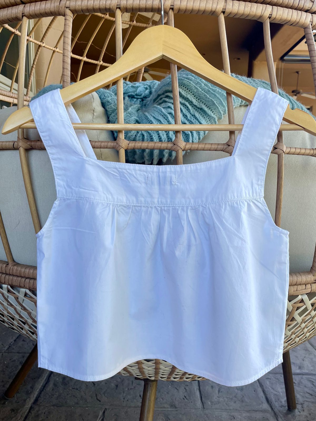 Roam maya top (S) | Used, Secondhand, Resell | Noihsaf Bazaar Roam maya top (S) | Used, Secondhand, Resell | Noihsaf Bazaar