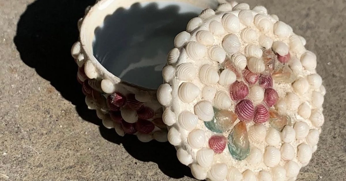 Antique Porcelain Shell Box | Used, Secondhand,… | Noihsaf Bazaar