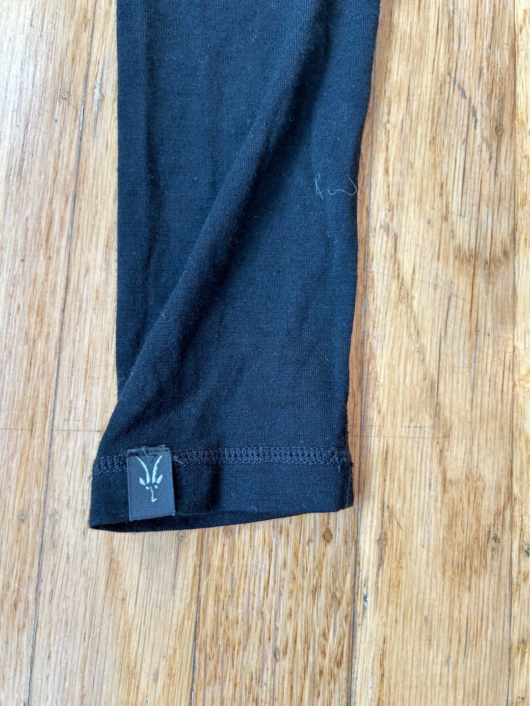Pull-xtrem200 en laine merinos noir - Achat vente pas cher Surplus Pull-xtrem200 en laine merinos noir - Achat vente pas cher Surplus
