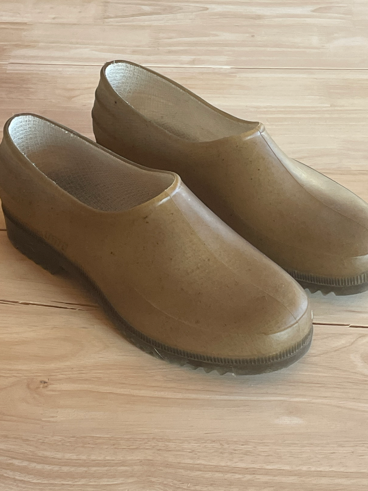 Plasticana Gardana Clogs (EU 39/40) | Used,… | Noihsaf Bazaar Plasticana Gardana Clogs (EU 39/40) | Used,… | Noihsaf Bazaar