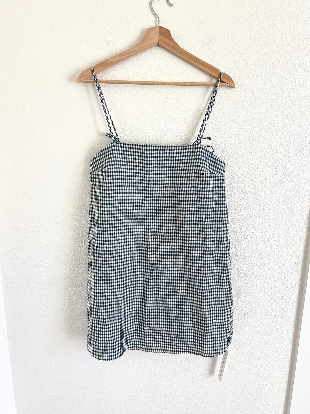 Reformation Aubree Linen Dress (XS/S) Reformation Aubree Linen Dress (XS/S)