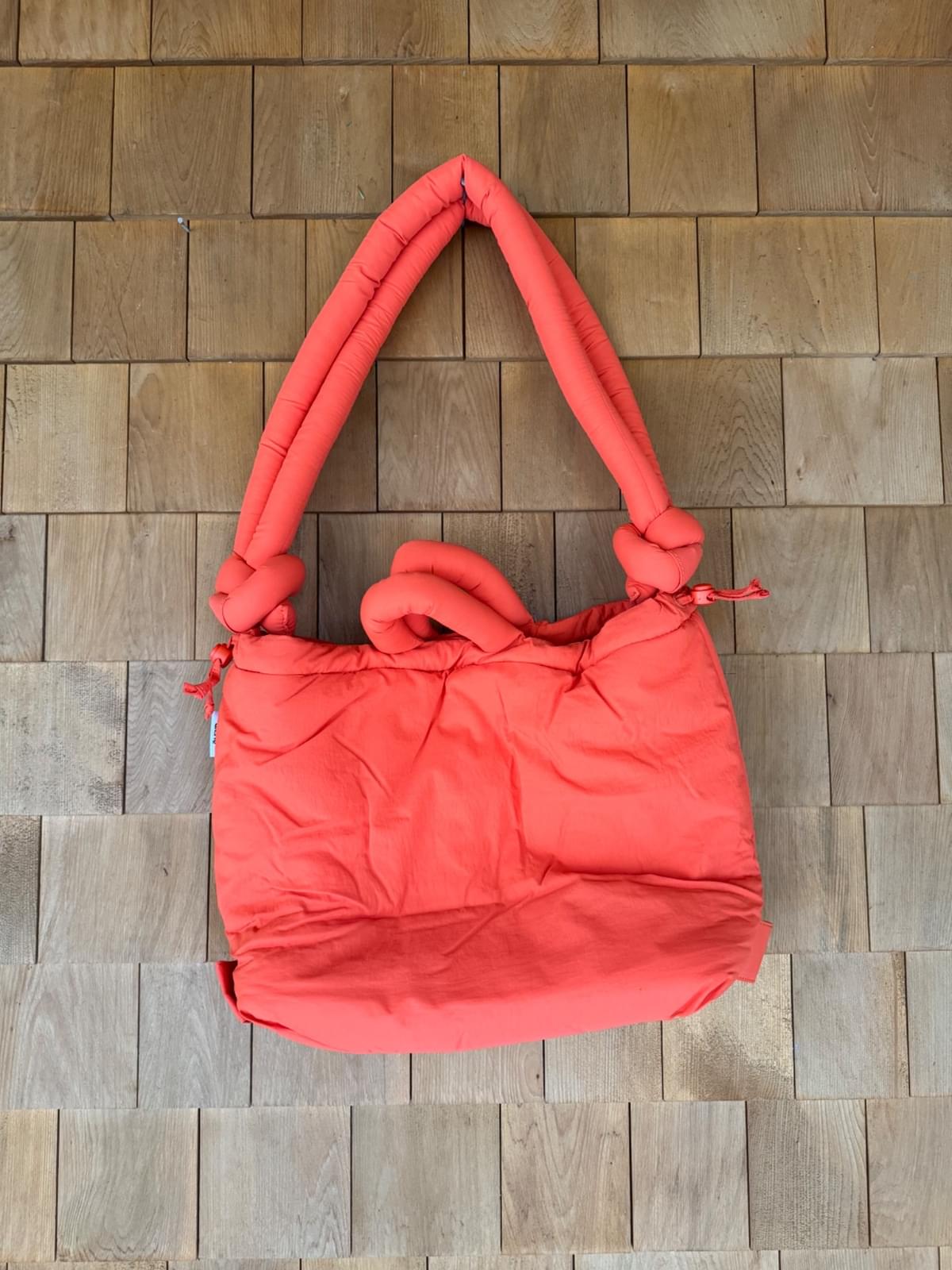 Olend Backpacks Olend ONA Soft Bag - Coral | Used Olend Backpacks Olend ONA Soft Bag - Coral | Used