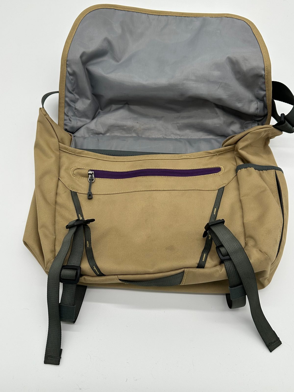 patagonia minimass bag sale Black Hole Mini MLC 30L Birch White This is a safe place for your keys The Ins and Outs of