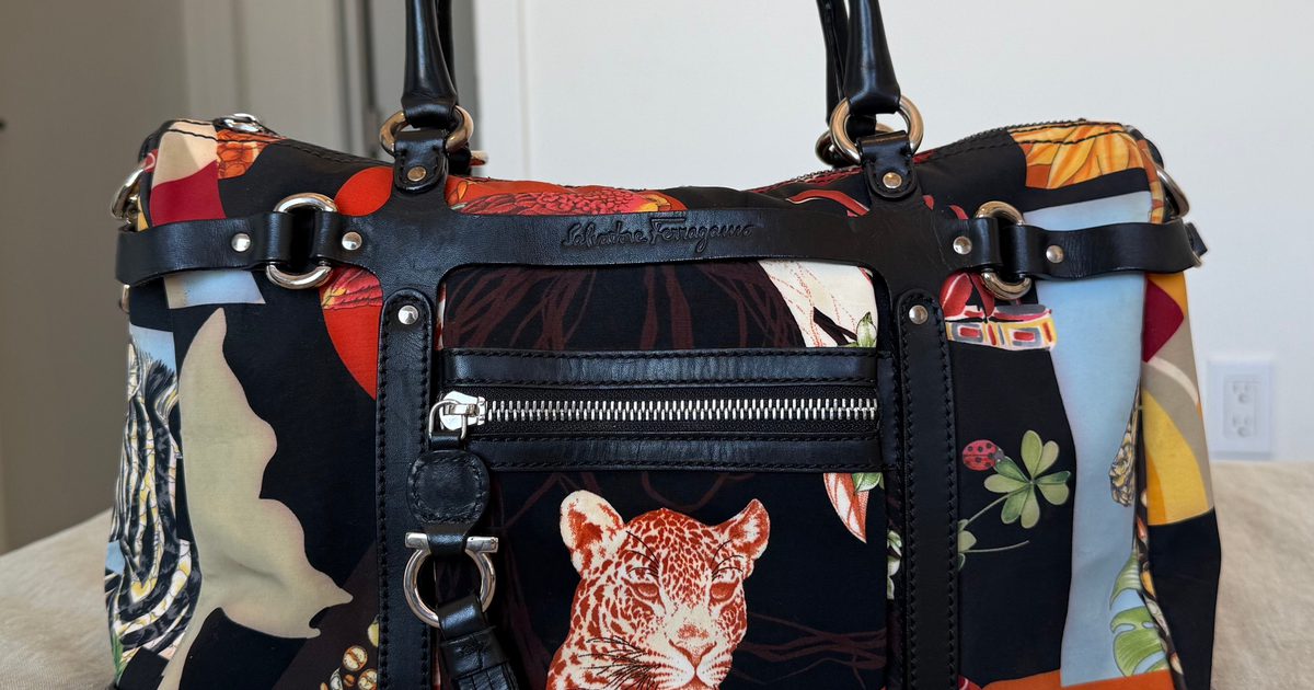 Salvatore Ferragamo Savannah Animal Handbag… | Noihsaf Bazaar Salvatore Ferragamo Savannah Animal Handbag… | Noihsaf Bazaar
