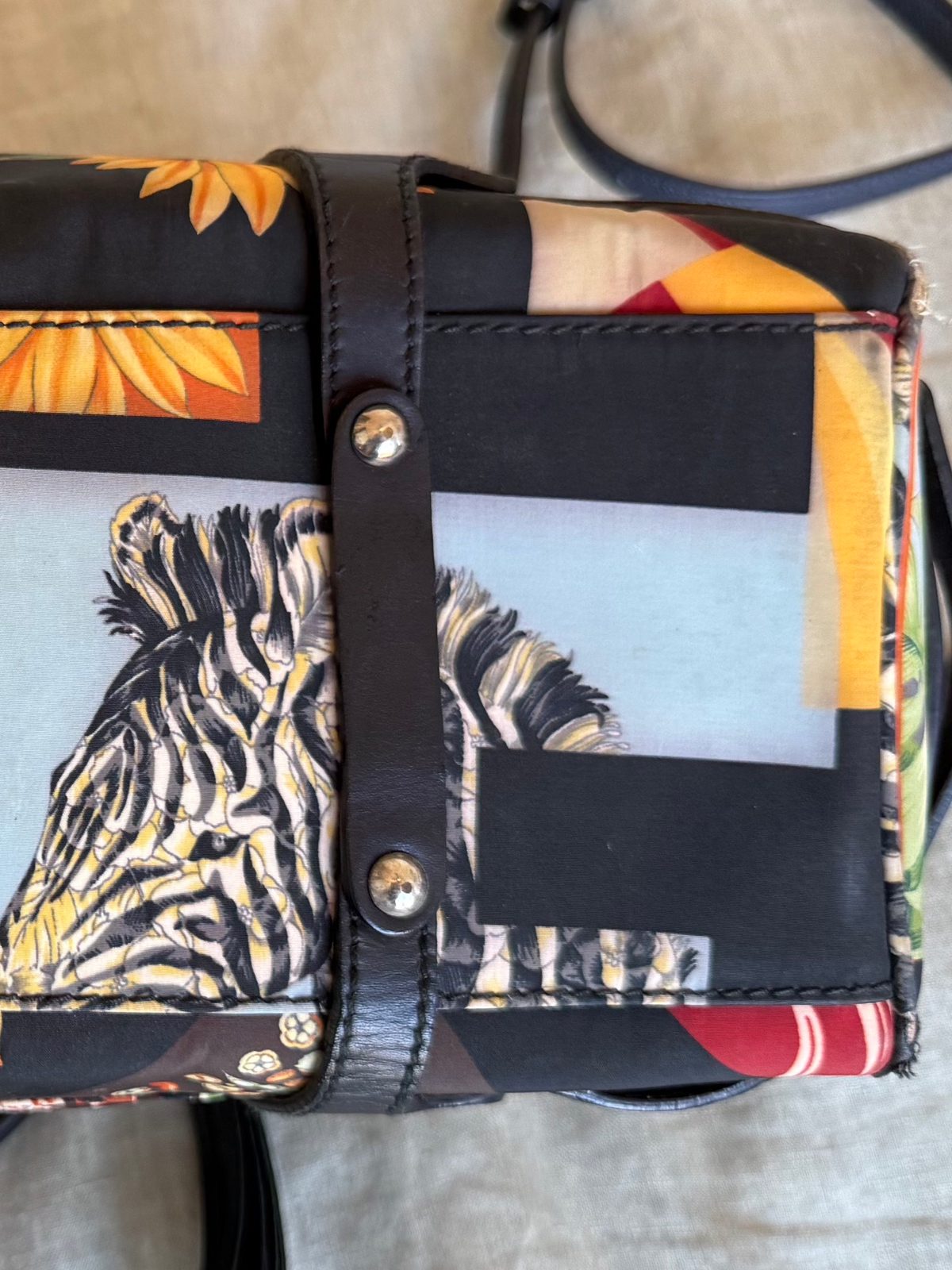Salvatore Ferragamo Savannah Animal Handbag… | Noihsaf Bazaar Salvatore Ferragamo Savannah Animal Handbag… | Noihsaf Bazaar