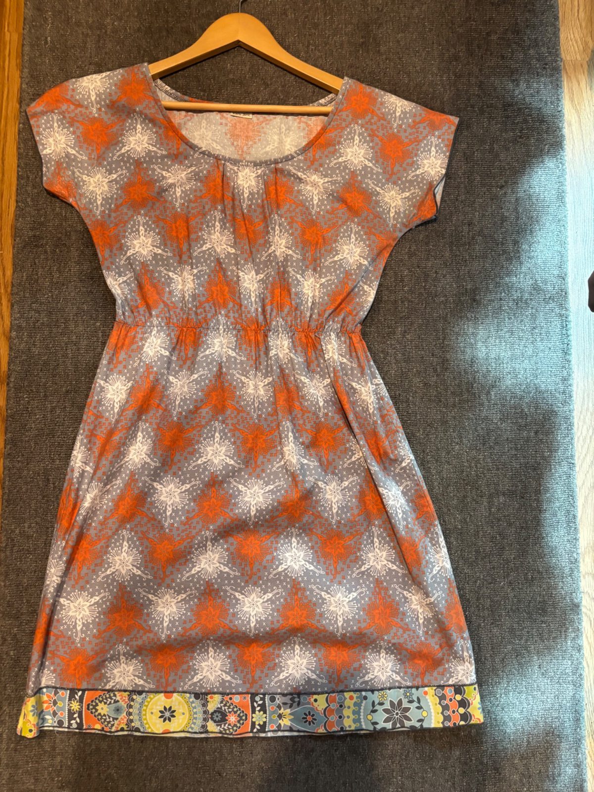Original Kara Line dress (One Size) | Used, | Noihsaf Bazaar Original Kara Line dress (One Size) | Used, | Noihsaf Bazaar