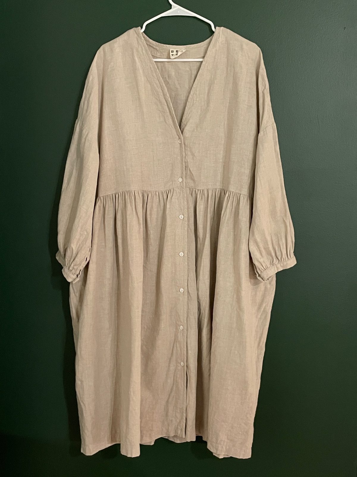 Beaton linen House Dress (L) | Used, Secondhand, | Noihsaf Bazaar Beaton linen House Dress (L) | Used, Secondhand, | Noihsaf Bazaar