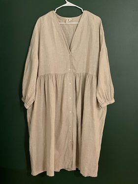 beaton linen dress jennileem in The House dress in Check for fall @oldfaithfulshop #fewerbetter