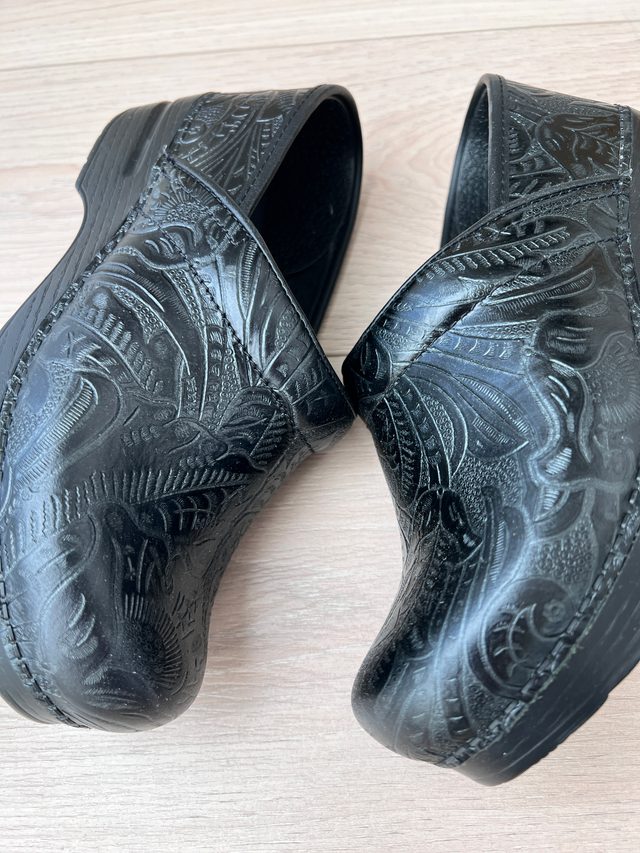 Tooled Clogs Dansko Tooled Leather Clog (39.5) | Used,… | Noihsaf Bazaar