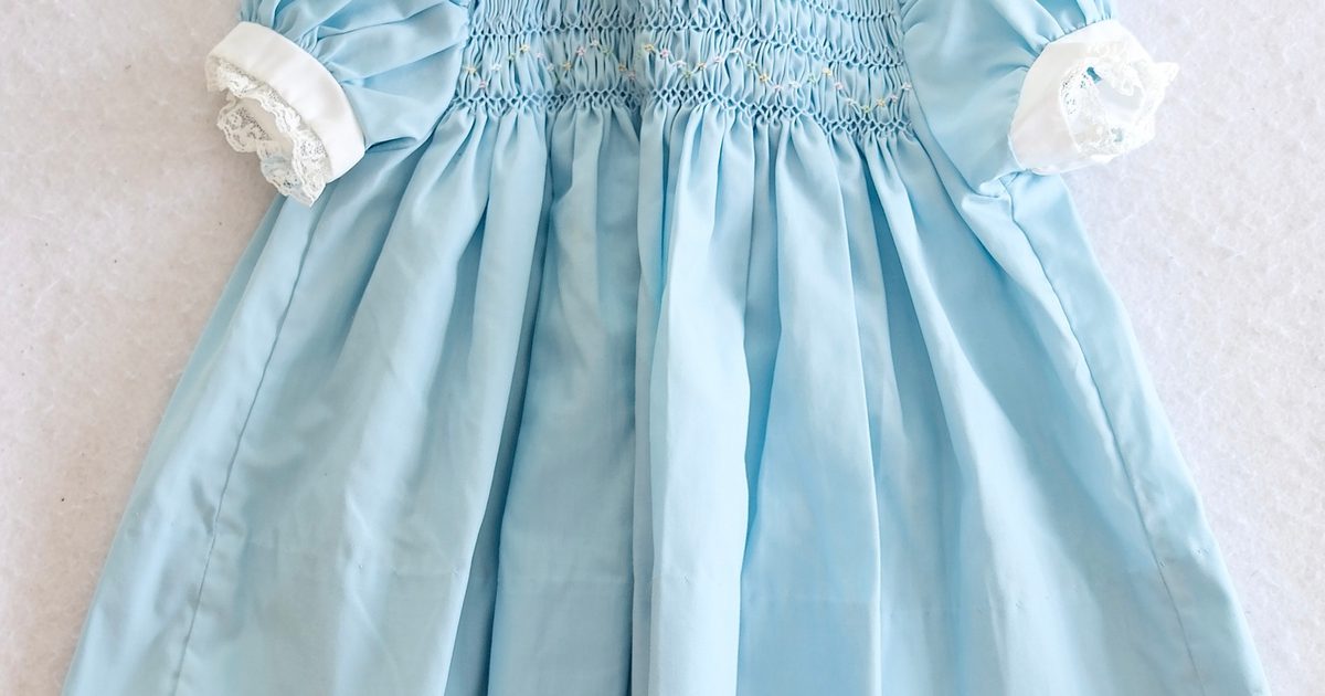 Polly Flinders Vintage Blue Hand Smocked Baby Dress | Noihsaf Bazaar Polly Flinders Vintage Blue Hand Smocked Baby Dress | Noihsaf Bazaar